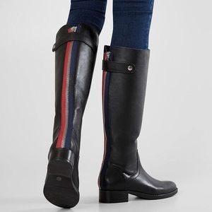 Journal black leather almond toe riding boots. Excellent used condition